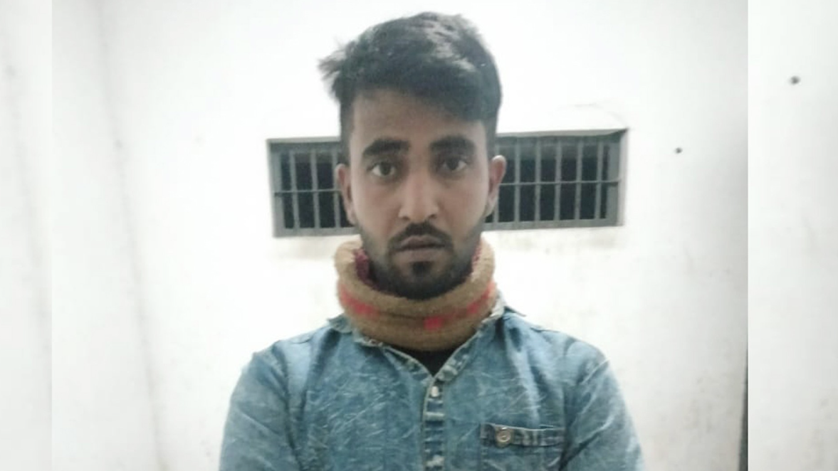 জাল টাকা দিয়ে পান-সিগারেট কিনতে গিয়ে আটক